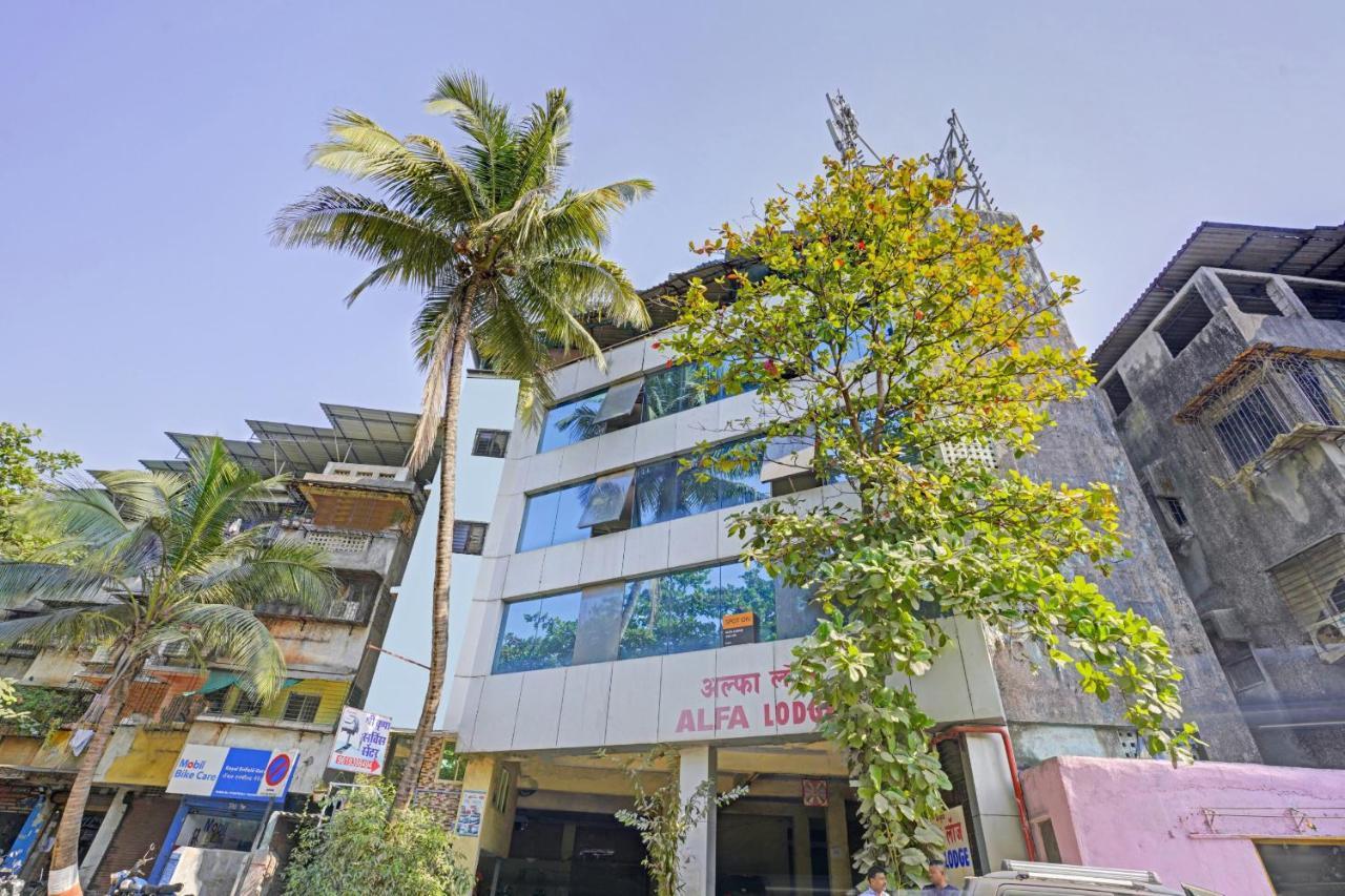 SPOT ON 81122 Alfa Lodge Bombay Esterno foto