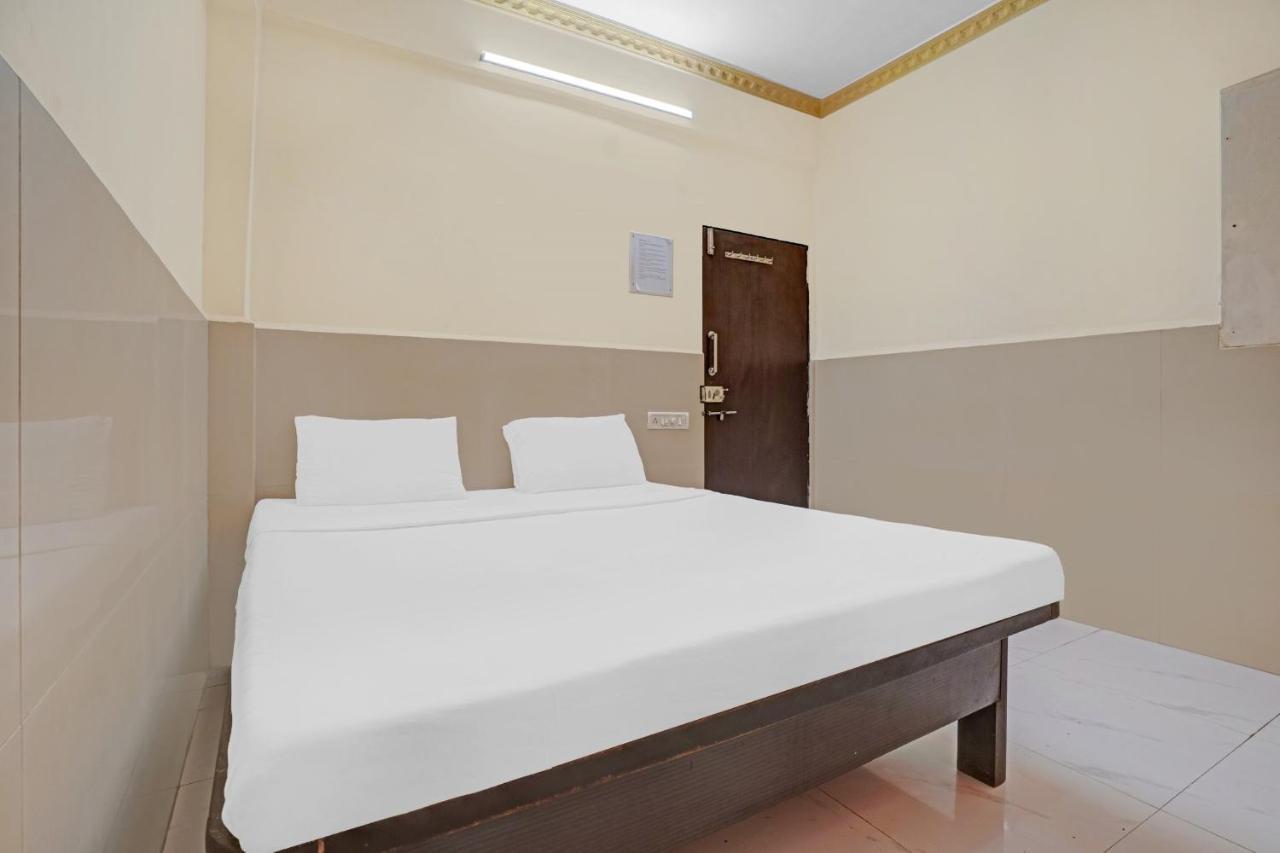 SPOT ON 81122 Alfa Lodge Bombay Esterno foto